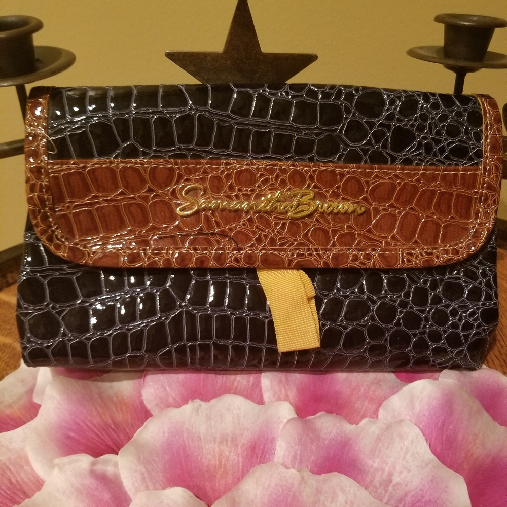 Samantha Brown makeup bag